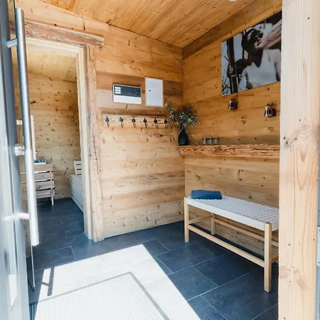 Peter * ザールバッハ・ヒンターグレム